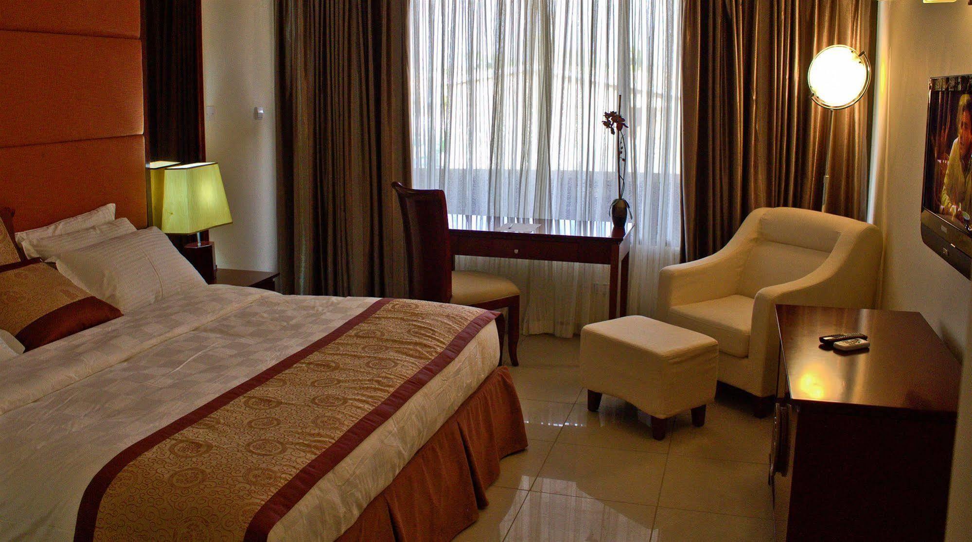 Royal Nick Hotel Lashibi المظهر الخارجي الصورة