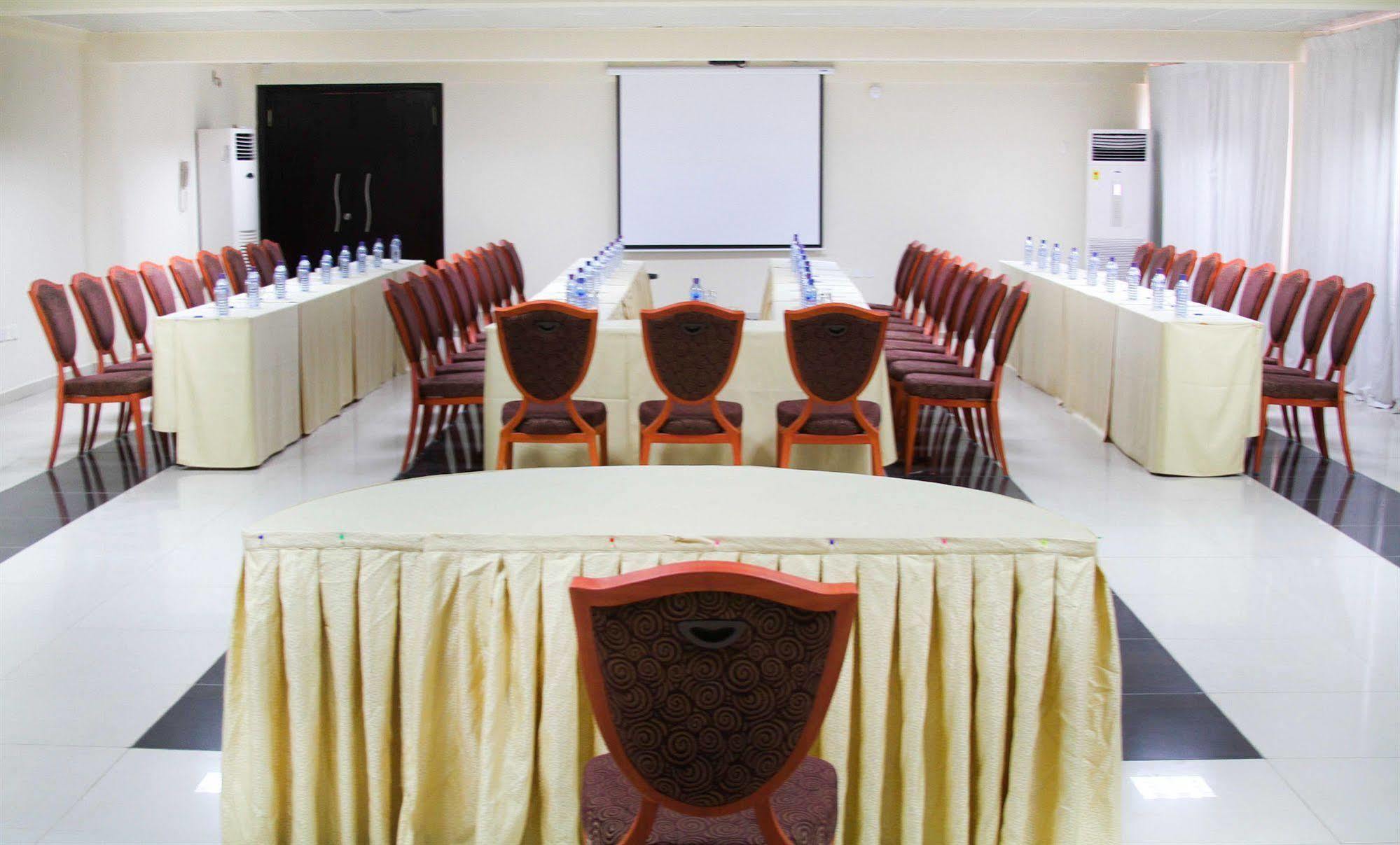 Royal Nick Hotel Lashibi المظهر الخارجي الصورة