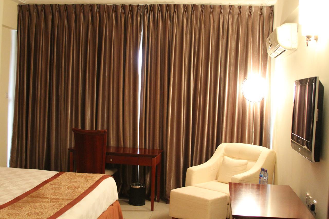 Royal Nick Hotel Lashibi المظهر الخارجي الصورة